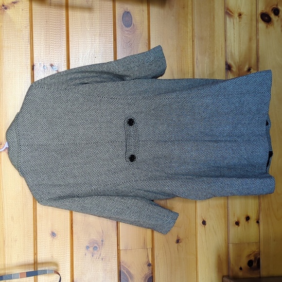 George Long Button up Coat - Picture 5 of 7